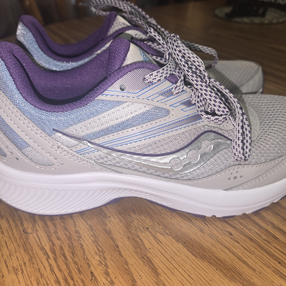 Saucony Cohesion Women's Light Gray and Purple Athletic Running Shoes